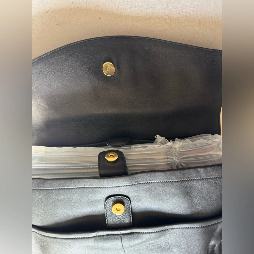 NWOT Cuyana Convertible Satchel-15 Inch in Black Pebbled Leather
